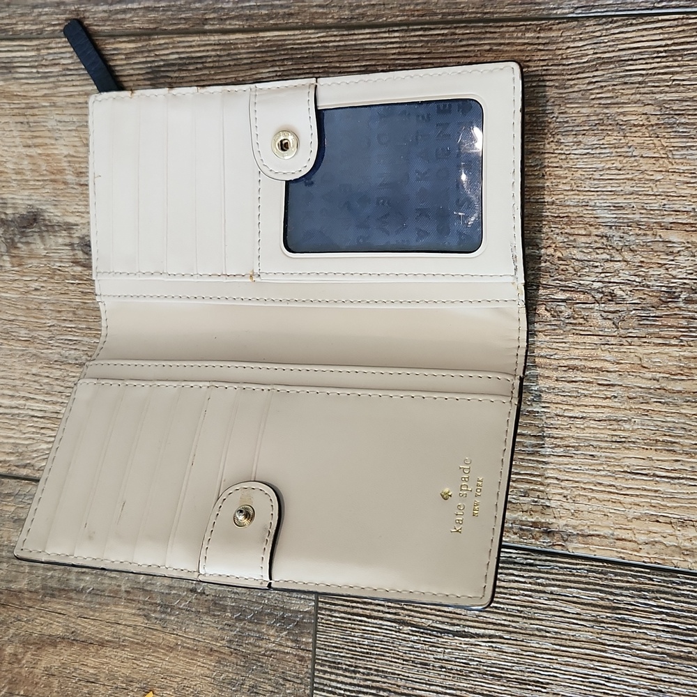 Kate Spade Bay Street Stacey Wallet View 5